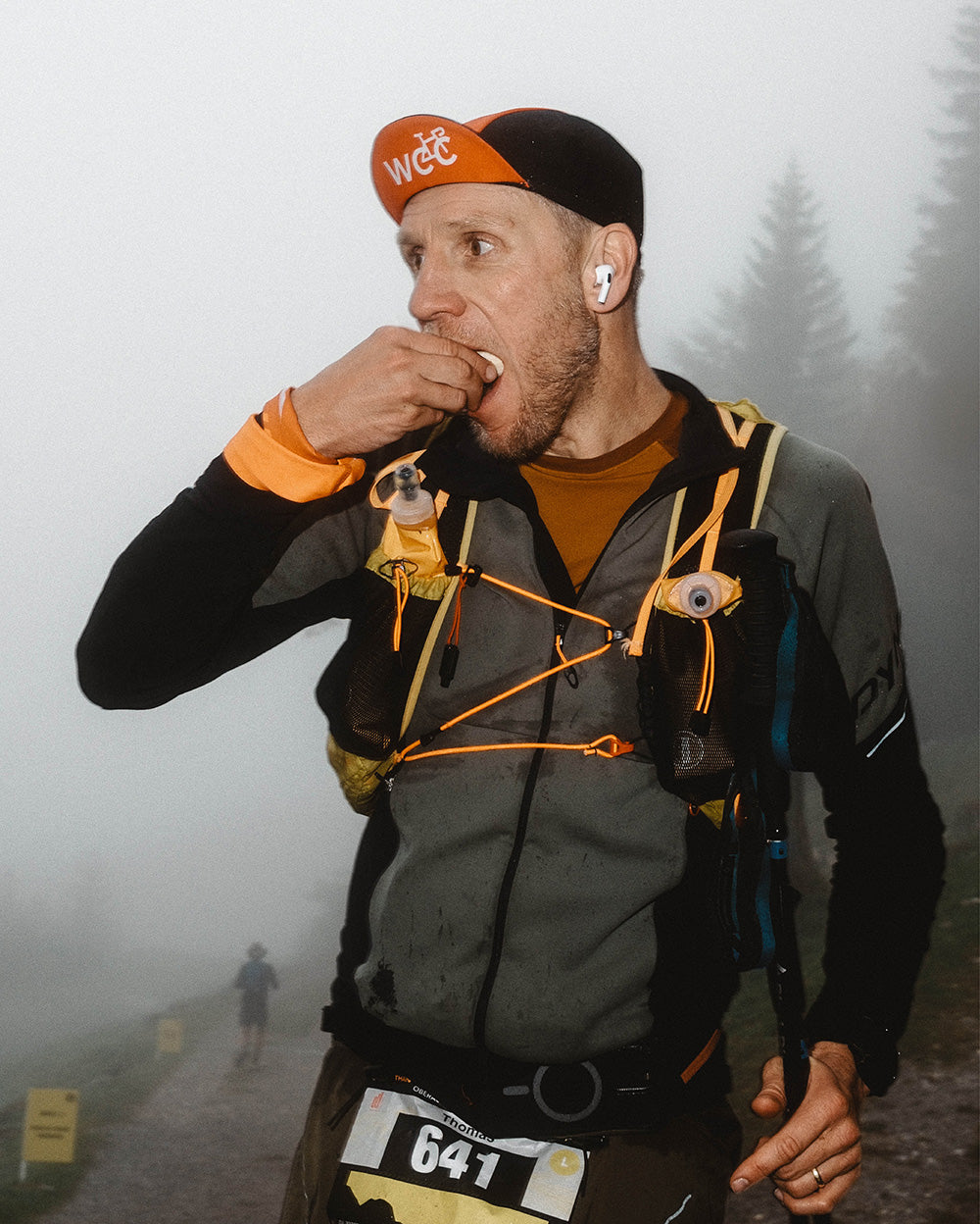 man eating during sport